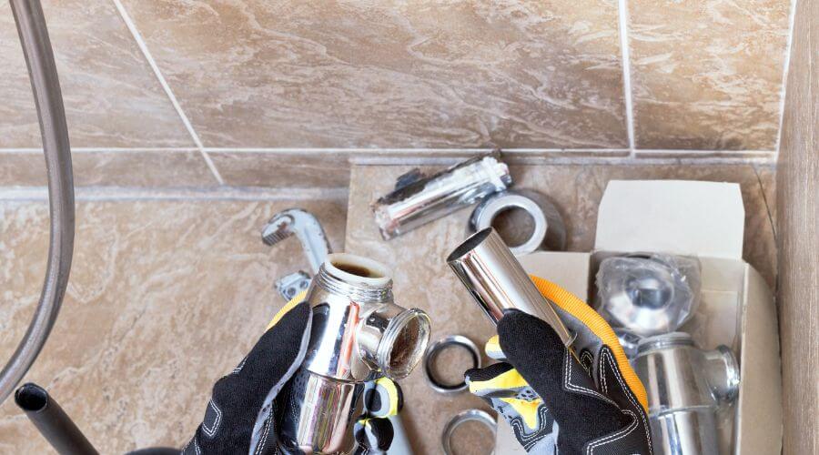 Professional gutter cleaning in Petersburg, WV